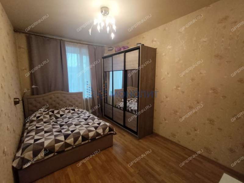 трёхкомнатная квартира на улице Коминтерна дом 168