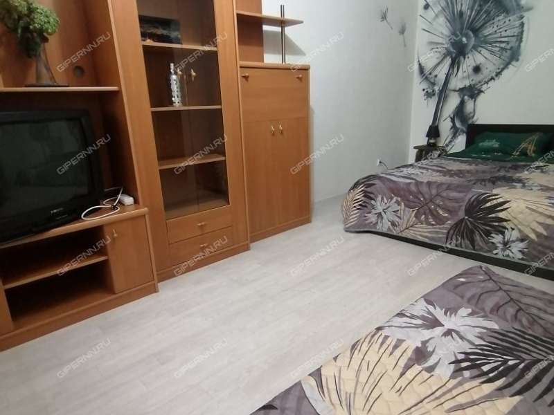 однокомнатная квартира на сутки на улице Сергея Есенина дом 39