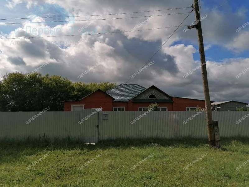 дом на  село Пушкарка