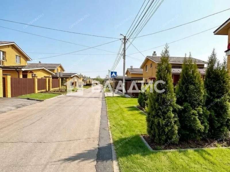 дом на улице Новогорская деревня Малая Ельня