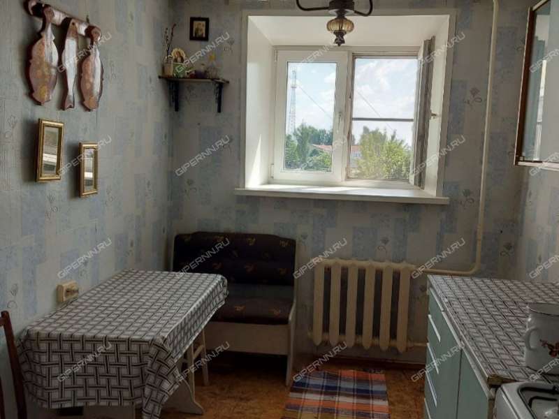 трёхкомнатная квартира на улице 1 Мая дом 8 город Семёнов