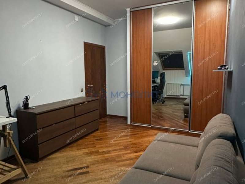 четырёхкомнатная квартира на улице Белинского дом 62