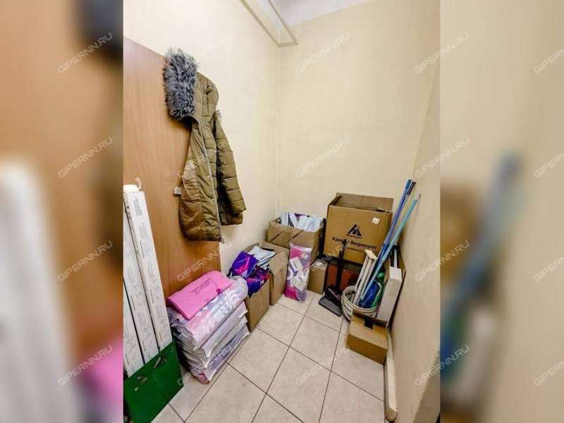 помещение под коммерческую недвижимость на Совнаркомовской улице