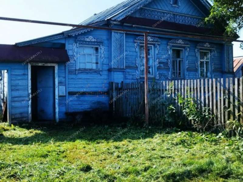 дом на Учительской улице село Шарапово