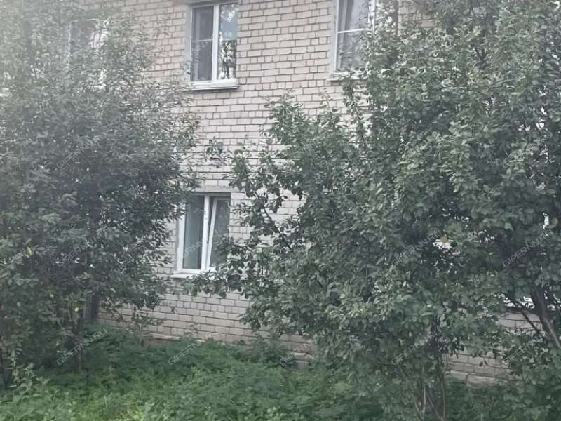 трёхкомнатная квартира на улице Заслонова дом 8