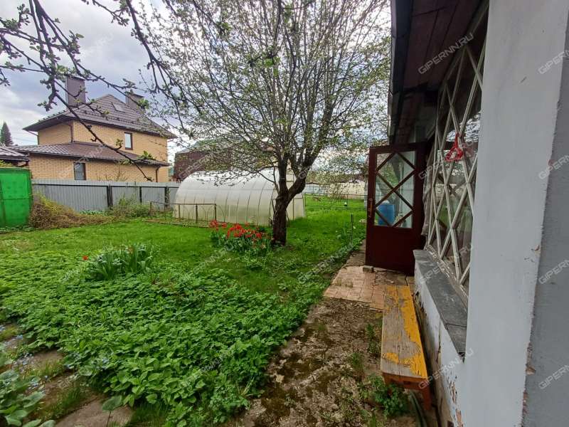 дача на садоводческое товарищество Труд рабочий посёлок Жёлнино