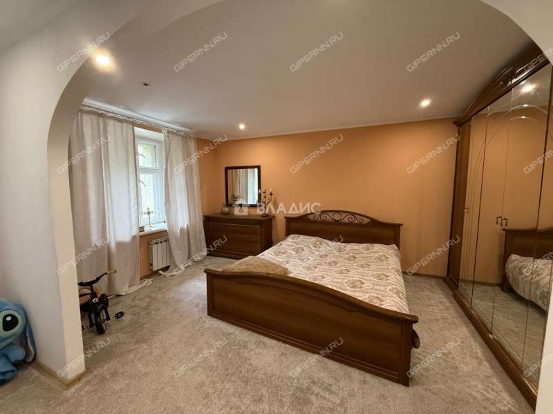 трёхкомнатная квартира на Ковалихинской улице дом 64