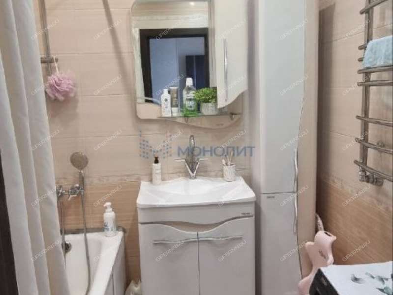 трёхкомнатная квартира на проспекте Гагарина дом 99 к1
