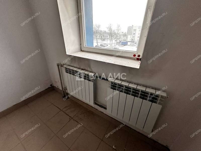 здание под офис, торговую площадь на Московском шоссе