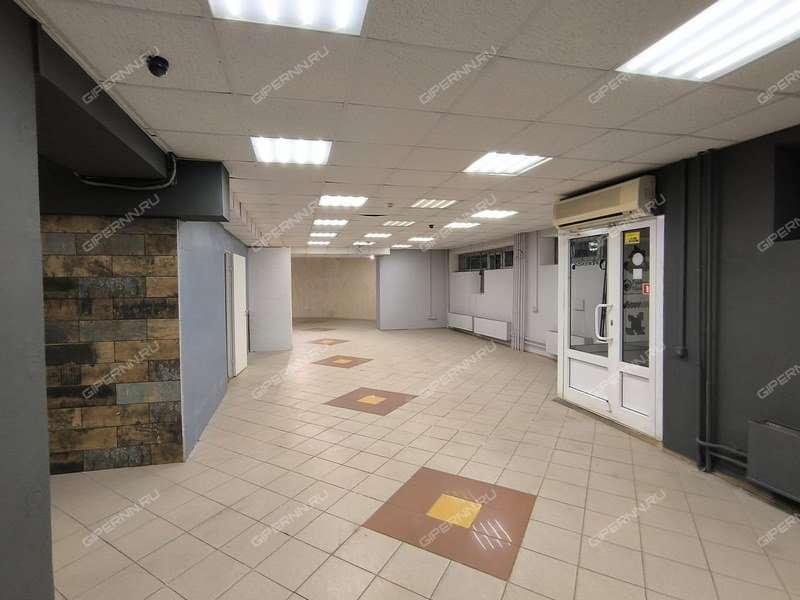 помещение под торговую площадь на Ижорская ул. д.18