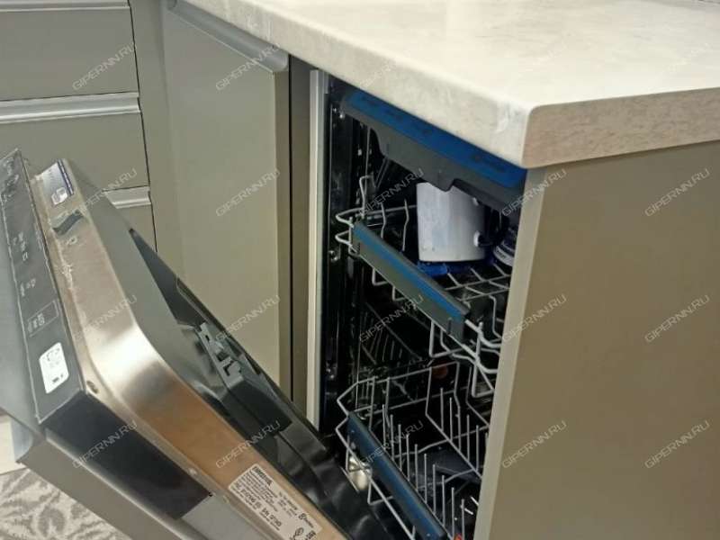 двухкомнатная квартира на улице Политбойцов дом 2