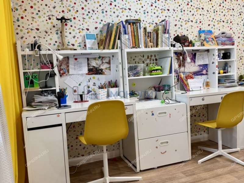 четырёхкомнатная квартира на улице Строкина дом 18