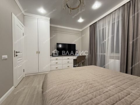 4-komnatnaya-pl-sennaya-d-1 фото