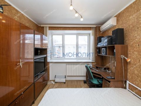 4-komnatnaya-ul-surikova-d-16 фото