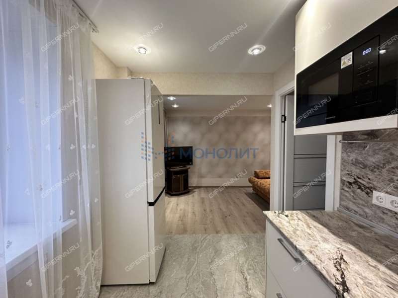 трёхкомнатная квартира на улице Переходникова дом 31