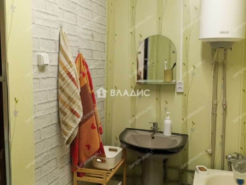 дом на Гражданской улице рабочий посёлок Красные Баки