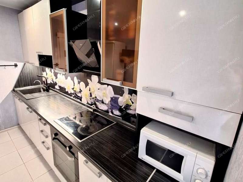 трёхкомнатная квартира на улице Аркадия Гайдара дом 26