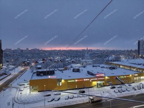 3-komnatnaya-ul-verhnepecherskaya-d-8 фото