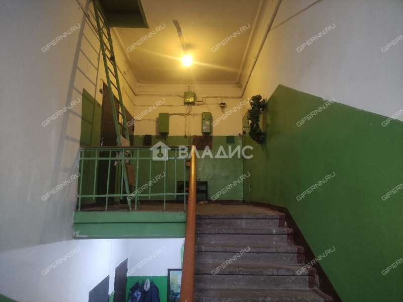 трёхкомнатная квартира на шоссе Жиркомбината дом 10