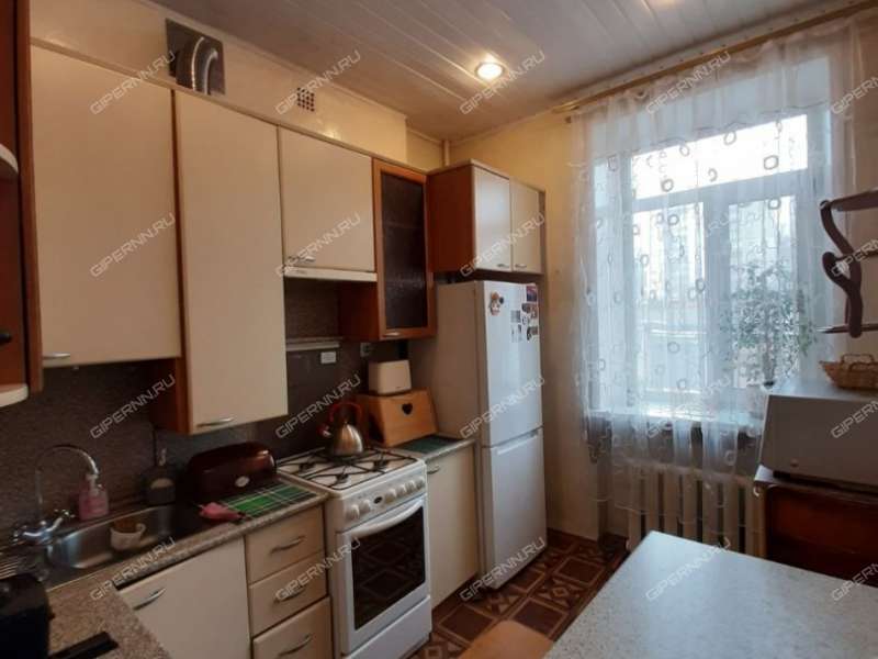 трёхкомнатная квартира на улице Бекетова дом 10б