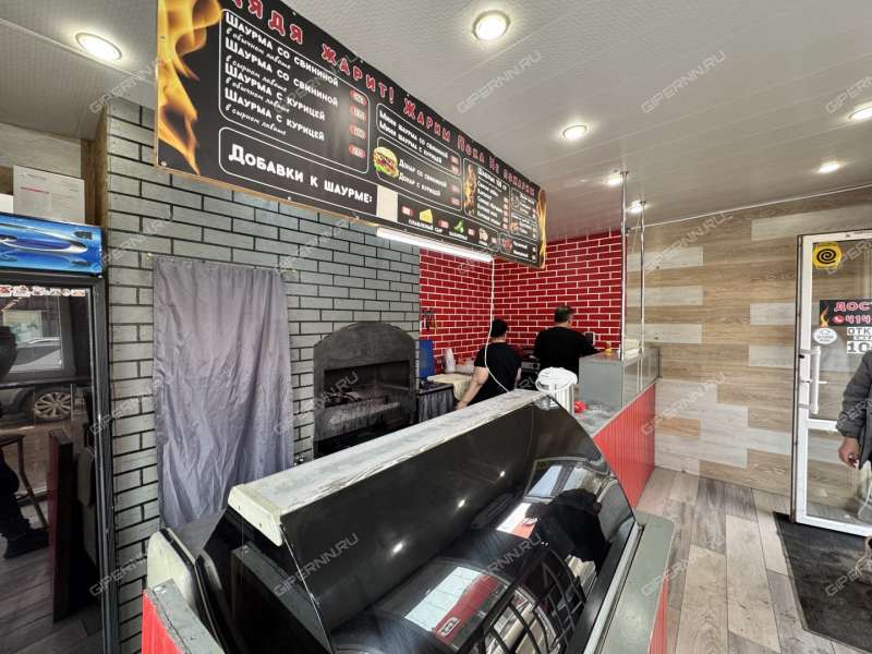 готовый бизнес шаурмичный или фруктовый ларек земля в аренде пролонгация каждый год аренда 25 т р  площадь 44 метра можно увеличить на 10 метров в Нижегородском районе Нижнего Новгорода