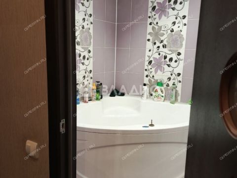 3-komnatnaya-ul-rodionova-d-39 фото