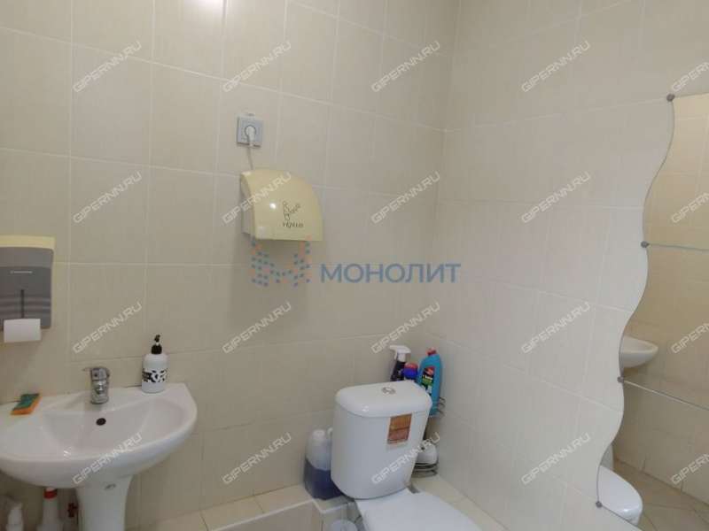 помещение под помещение свободного назначения на улице Мирошникова