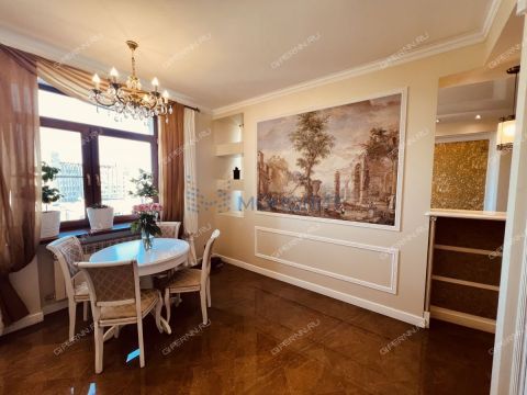 3-komnatnaya-ul-korolenko-d-19b фото