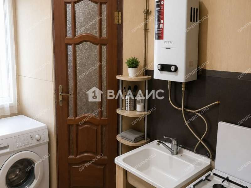 трёхкомнатная квартира на Партизанской улице дом 2