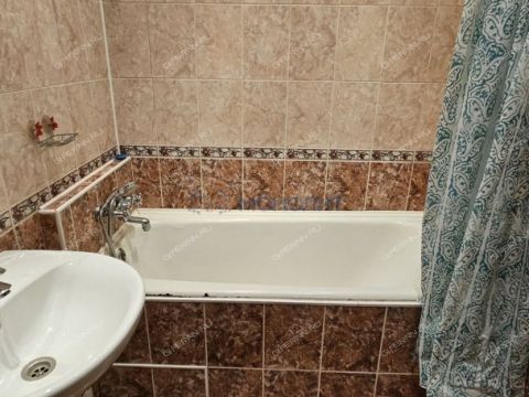 2-komnatnaya-ul-admirala-makarova-d-1 фото