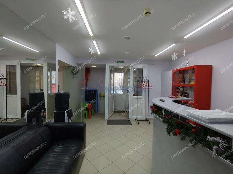 помещение под помещение свободного назначения на улице Мирошникова