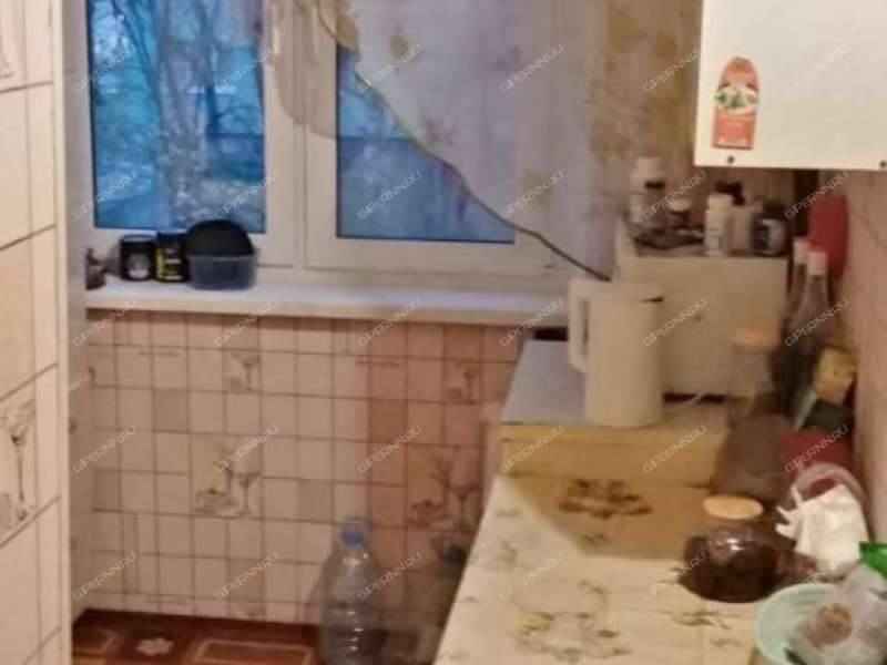 трёхкомнатная квартира на улице Военных Комиссаров дом 5