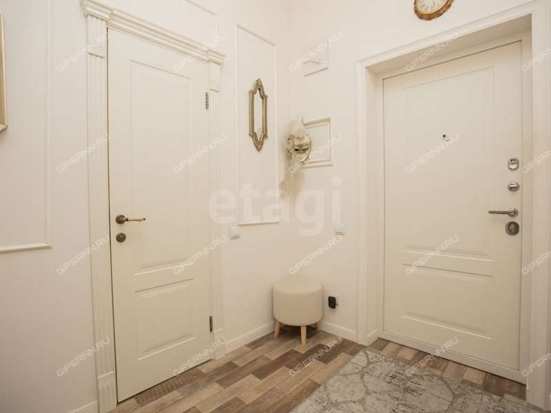 трёхкомнатная квартира на улице Июльских Дней дом 1 к2