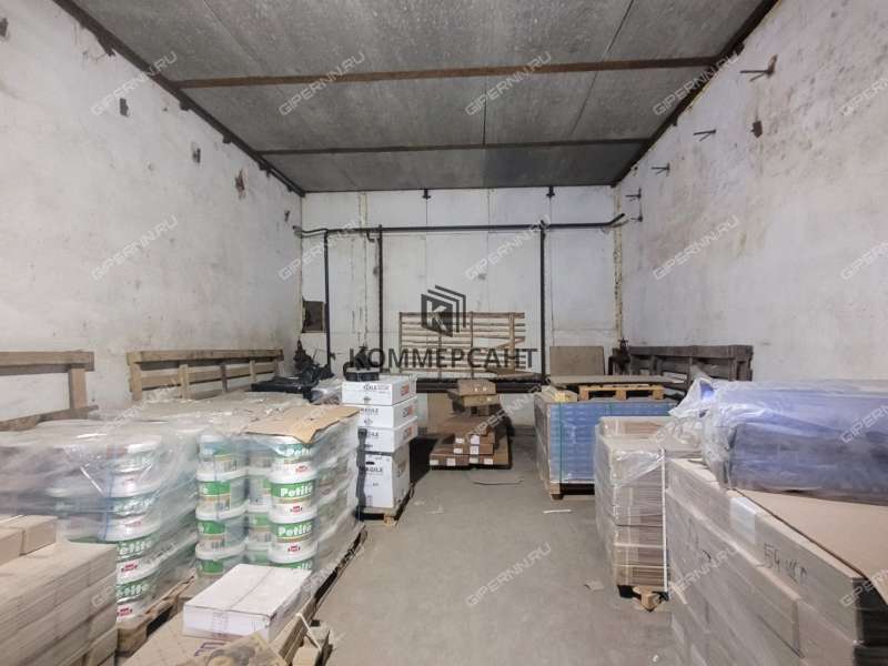 здание под офис, торговую площадь на улице Героя Шапошникова