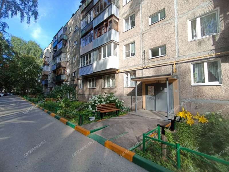 двухкомнатная квартира на улице Военных Комиссаров дом 3