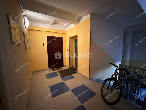 4-komnatnaya-ul-dunaeva-d-8 фото