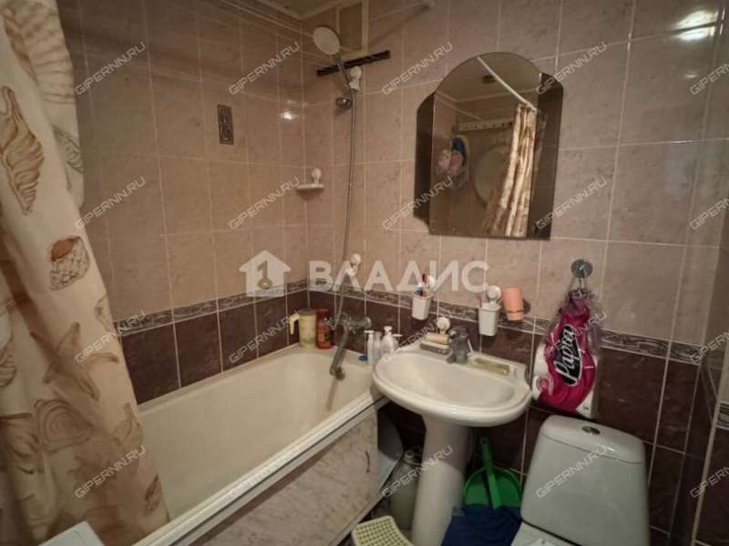 двухкомнатная квартира на улице Пермякова дом 42