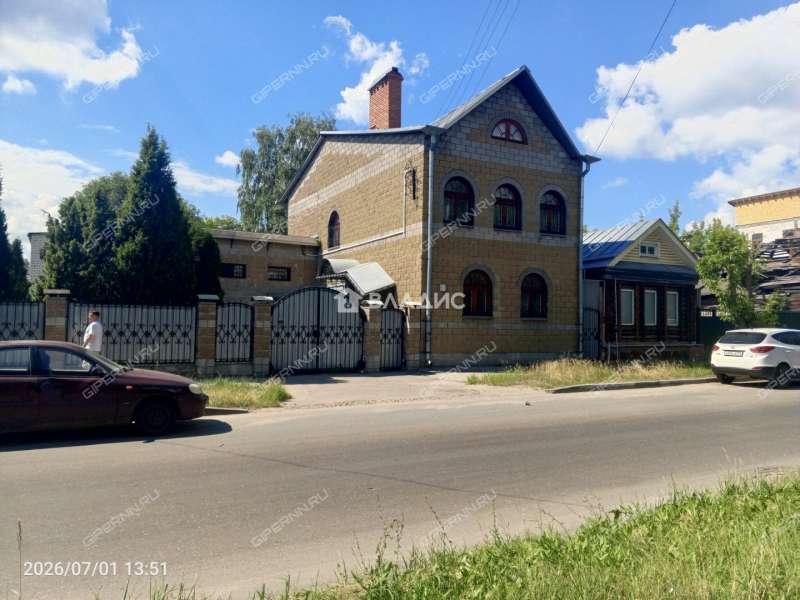 дом на Коммунистической улице