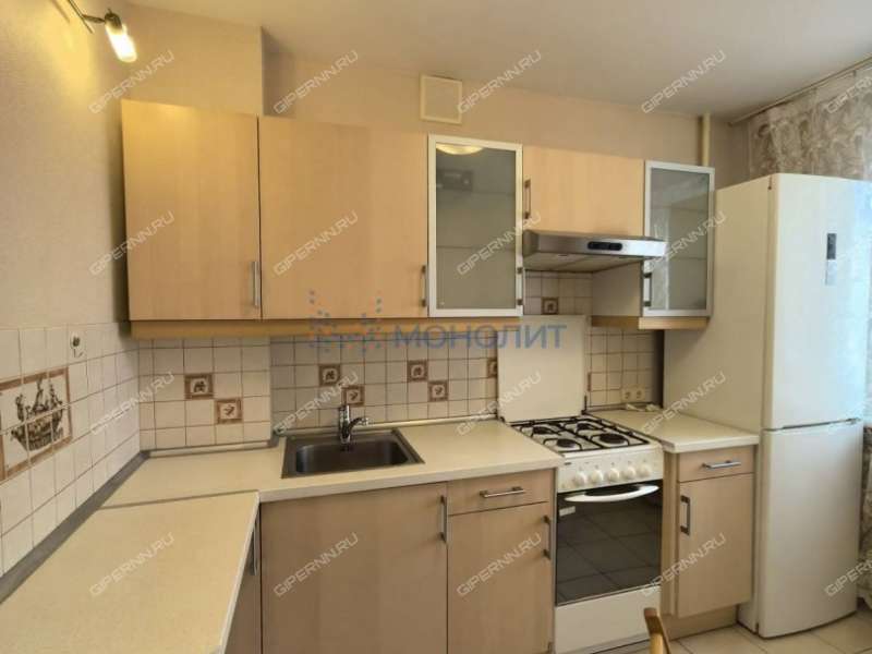 трёхкомнатная квартира на Республиканской улице дом 25