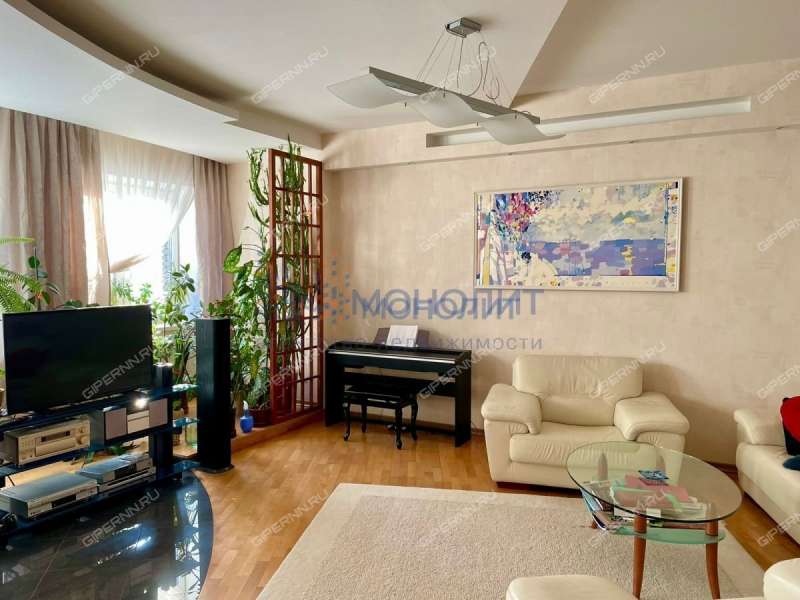 трёхкомнатная квартира на улице Семашко дом 12