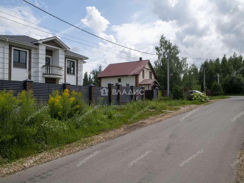 дом на  деревня Утечино