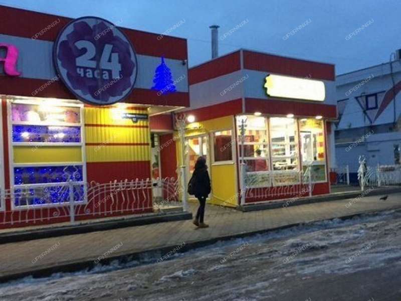помещение под торговую площадь на Героев космоса ул., д. 52А