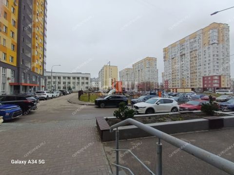 1-komnatnaya-ul-kominterna-d-99 фото