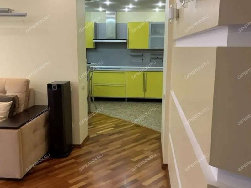 трёхкомнатная квартира на Лукерьинской улице дом 5 город Кстово