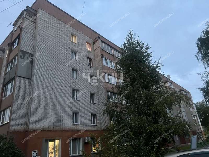 трёхкомнатная квартира на улице Мельникова-Печёрского дом 5