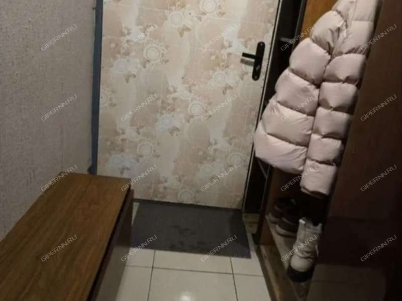 двухкомнатная квартира на улице Строкина дом 10