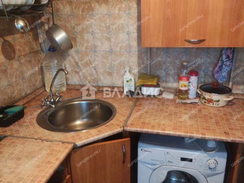 комната в доме 56 на Зеленодольской улице