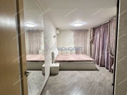 2-komnatnaya-ul-oktyabrskoy-revolyucii-d-45a фото