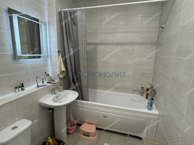 трёхкомнатная квартира на улице Коммуны дом 35