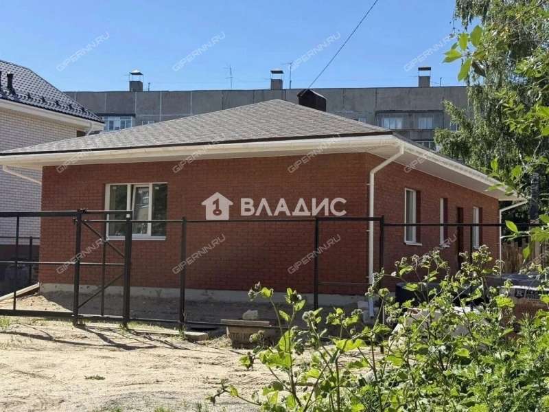 дом в 1-м Первомайском переулке город Бор